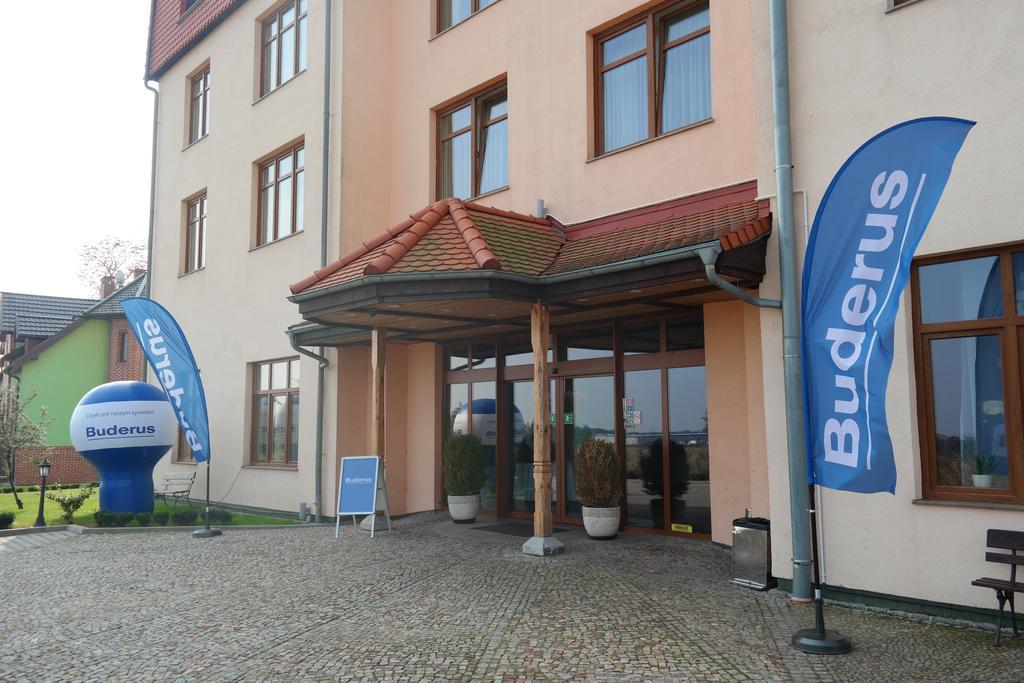 Hotel Sportwerk Tyniec Maly Extérieur photo