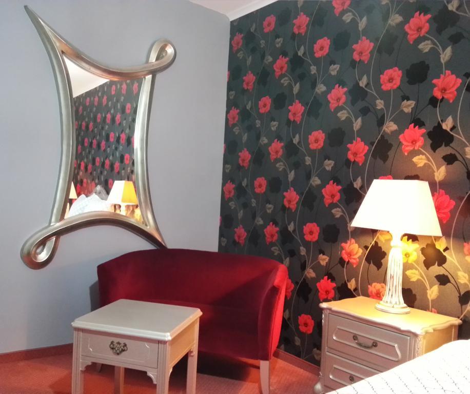 Hotel Sportwerk Tyniec Maly Extérieur photo