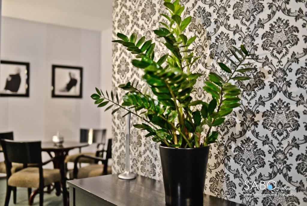 Hotel Sportwerk Tyniec Maly Extérieur photo
