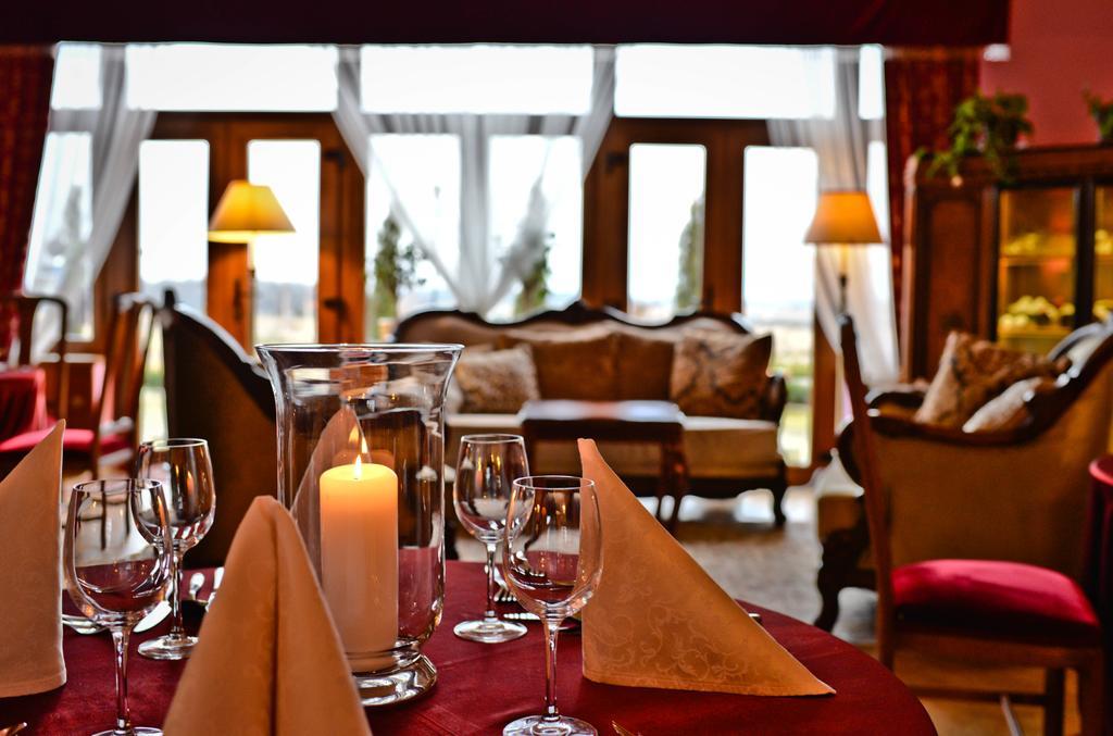 Hotel Sportwerk Tyniec Maly Extérieur photo