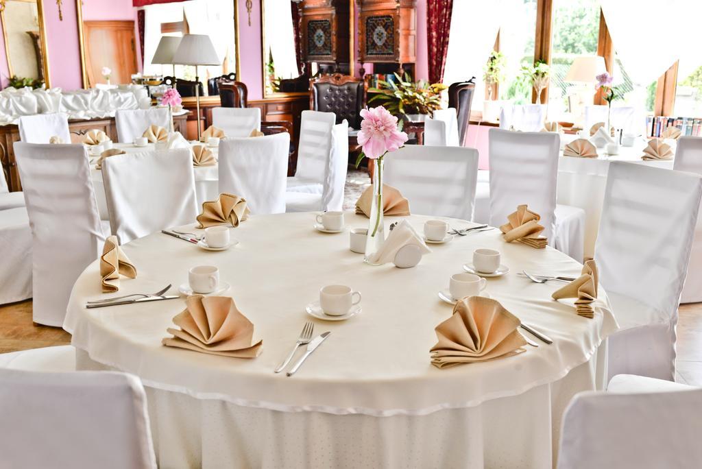 Hotel Sportwerk Tyniec Maly Extérieur photo